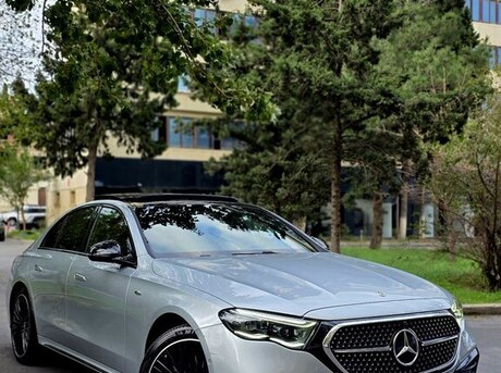Mercedes E 350 e 2025