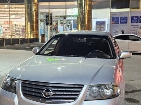 Nissan Sunny 2011