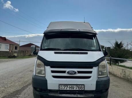 Ford Transit 2011