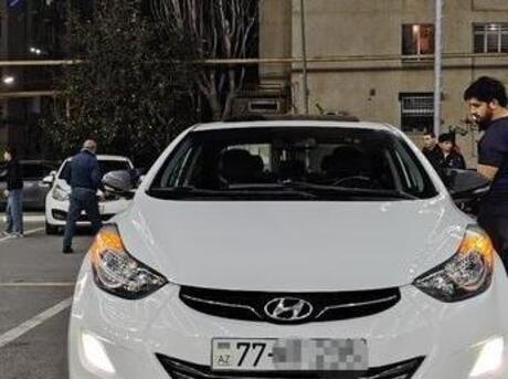 Hyundai Elantra 2011