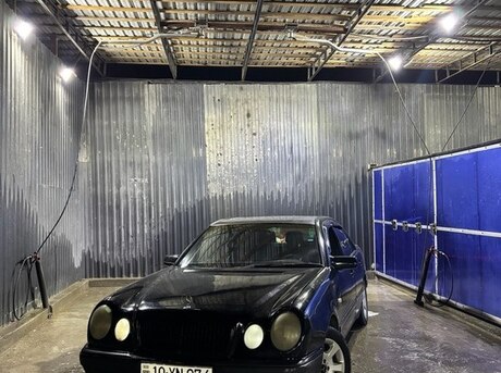Mercedes E 320 4MATIC 1995