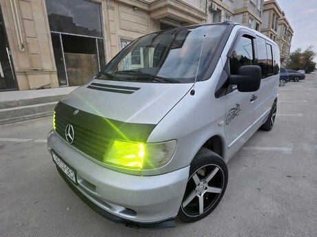 Mercedes  2002