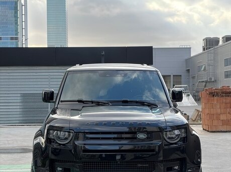 Land Rover Defender 2023