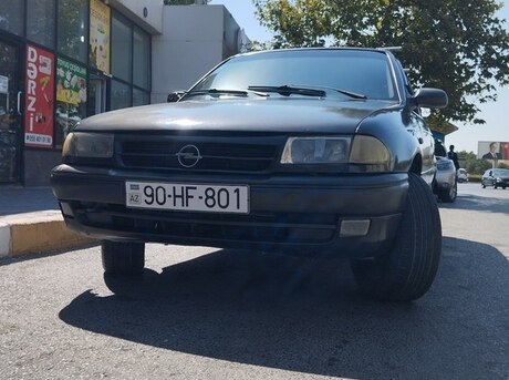 Opel Astra 1998
