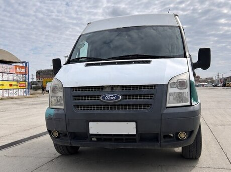Ford Transit 2012