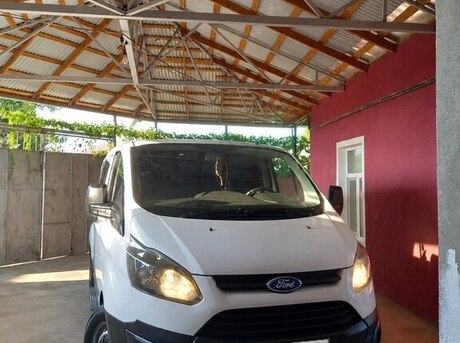 Ford Tourneo Custom 2015