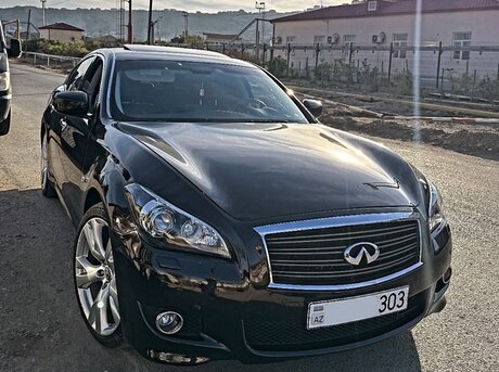 Infiniti  2013