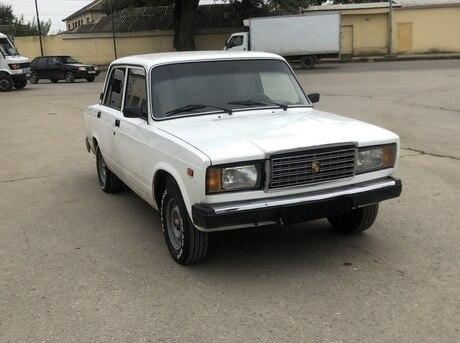 LADA (VAZ) 2107 2000
