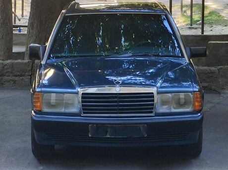 Mercedes 190 1990