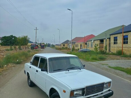 LADA (VAZ) 2107 2005