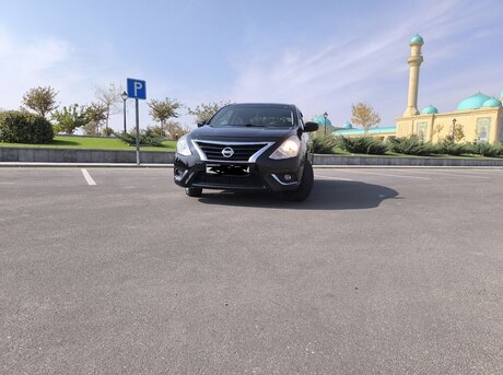 Nissan Versa 2018