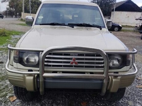 Mitsubishi Pajero 1993