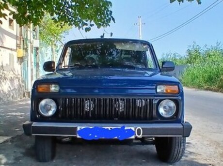 LADA (VAZ) Niva 2015
