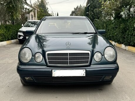 Mercedes E 220 1999