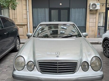 Mercedes E 240 2000