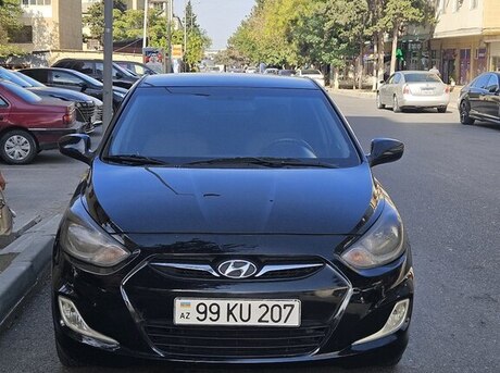 Hyundai Accent 2013