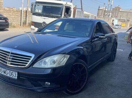 Mercedes S 500 4MATIC 2006