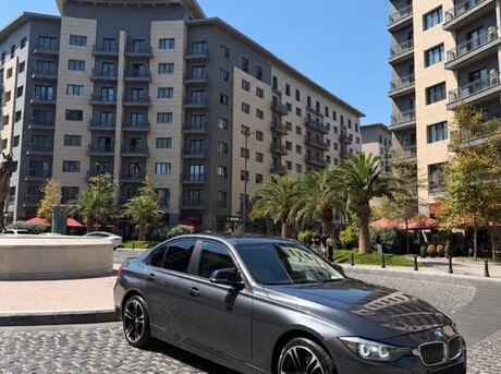BMW 320 2016