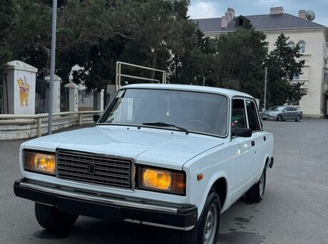 LADA (VAZ) 2107 2005