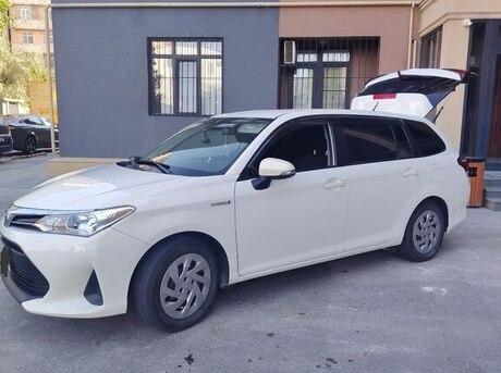 Toyota Corolla Fielder 2019