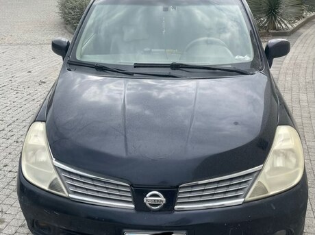 Nissan Tiida 2006