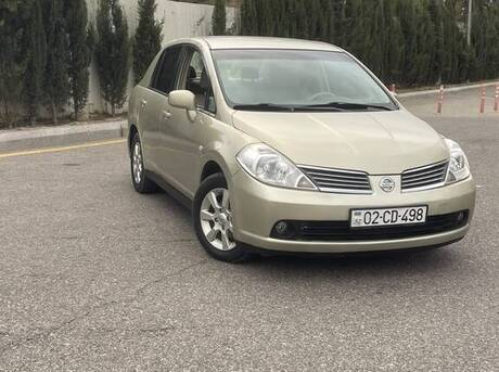 Nissan Tiida 2006