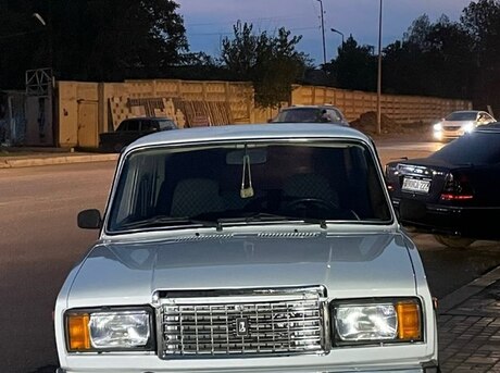 LADA (VAZ) 2107 2010