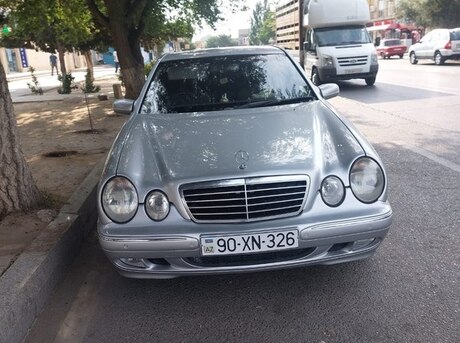 Mercedes E 270 2001