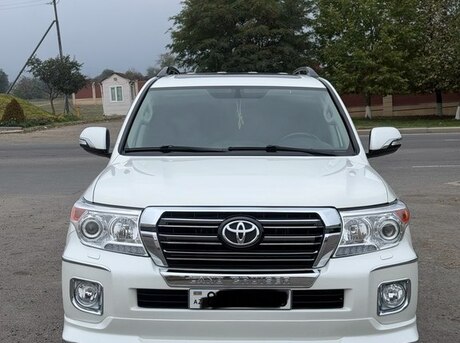 Toyota Land Cruiser 2011