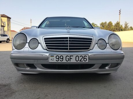 Mercedes E 240 2000
