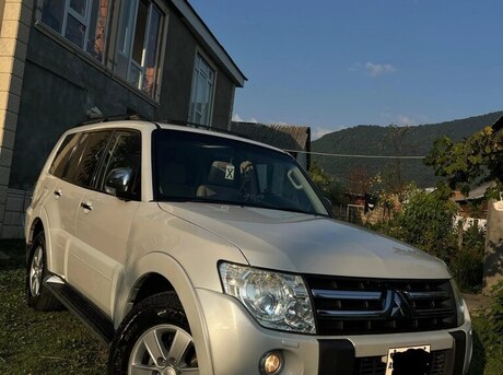Mitsubishi Pajero 2008