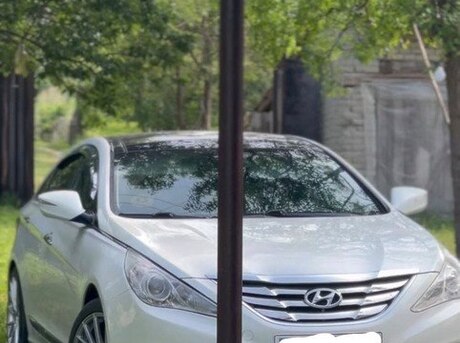 Hyundai Sonata 2012
