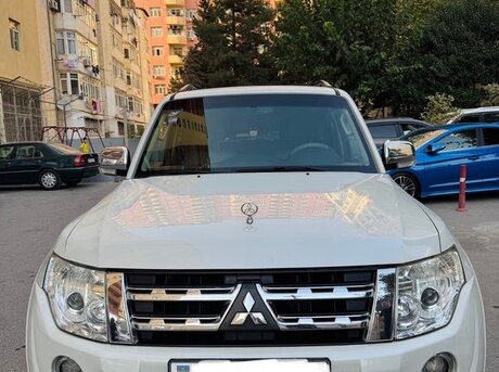 Mitsubishi Pajero 2013