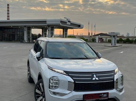 Mitsubishi Outlander 2025