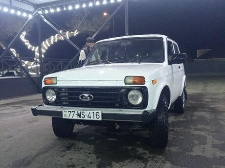 LADA (VAZ) Niva 2015