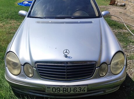 Mercedes E 240 2002