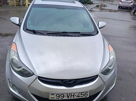 Hyundai Elantra 2011