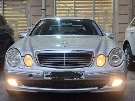 Mercedes E 240 2002