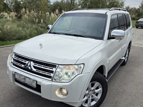 Mitsubishi Pajero 2011
