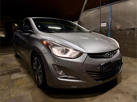 Hyundai Elantra 2015