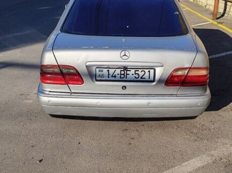 Mercedes E 240 1998