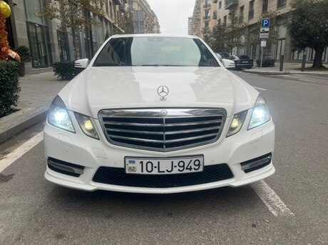Mercedes E 200 2012