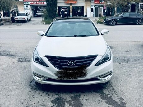 Hyundai Sonata 2010