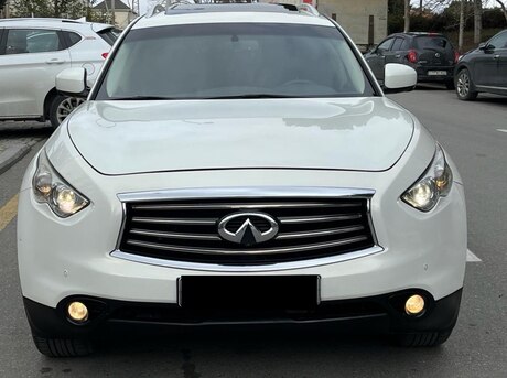 Infiniti FX35 2012