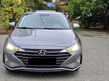 Hyundai Elantra 2019