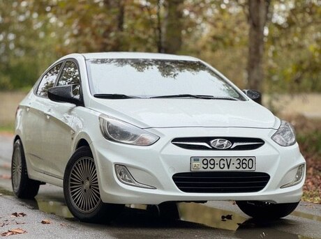 Hyundai Accent 2013