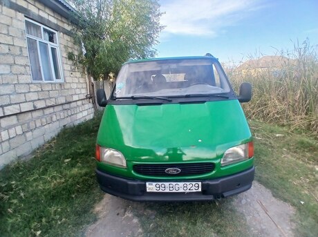 Ford Transit 2000