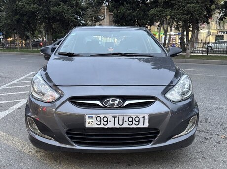 Hyundai Accent 2011