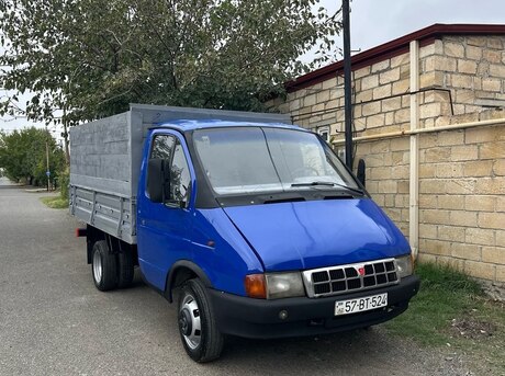 GAZ 2705 2001