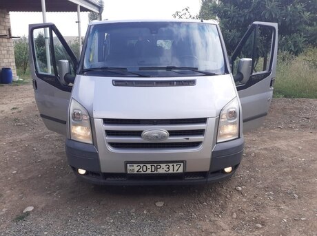 Ford Transit 2010